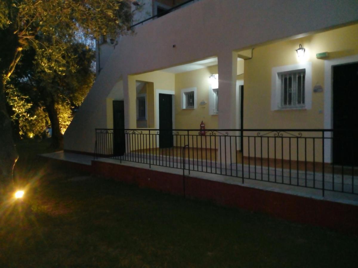 Oliveland Apartments Kávosz Kültér fotó